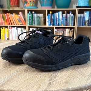 Irish Setter Vibram Black Safety Shoes with Steel Toes (Size 9.5)